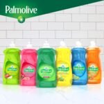 Palmolive Essential Clean Liquid Dish Soap, Lemon Citrus Zest Scent - 4.27 L - Image 5